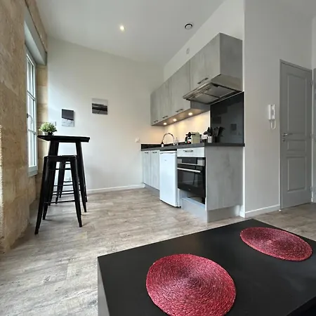 Appartamento Superbe Avec Climatisation Et Belle Pierre Bordelaise Pour 2 Personnes *