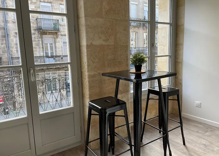 公寓 Superbe Avec Climatisation Et Belle Pierre Bordelaise Pour 2 Personnes 波尔多