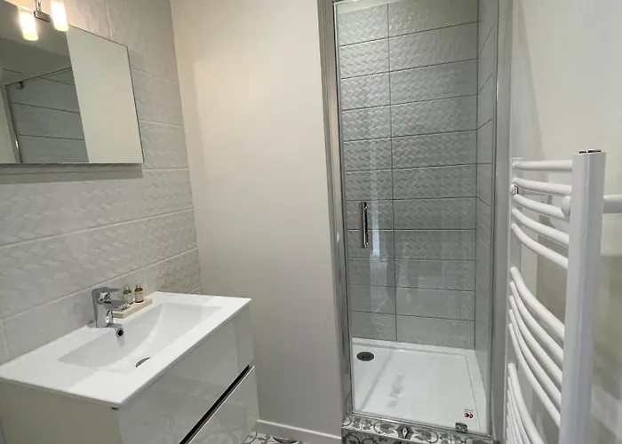 Superbe Avec Climatisation Et Belle Pierre Bordelaise Pour 2 Personnes