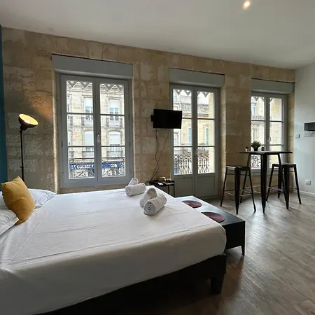 Superbe Avec Climatisation Et Belle Pierre Bordelaise Pour 2 Personnes Lejlighed *